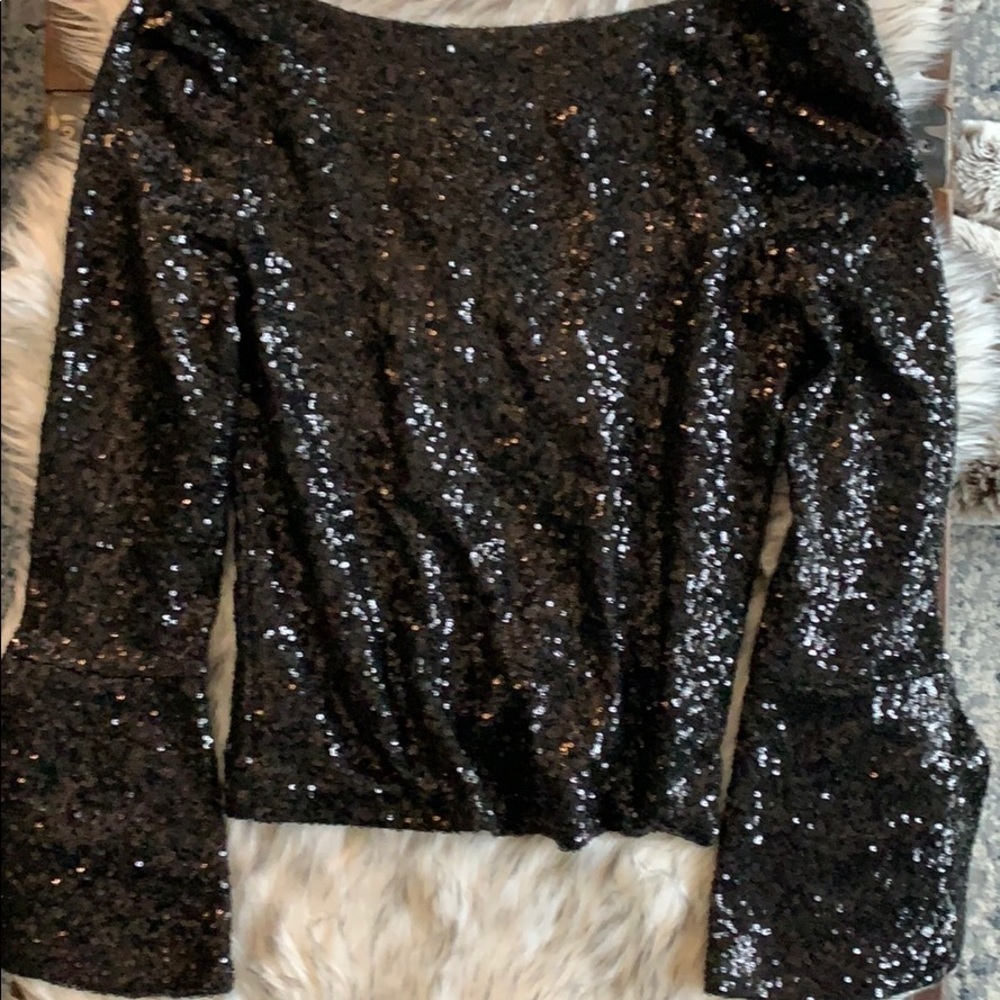 BB Dakota black sequin top, bell sleeves, wide shoulder, low back